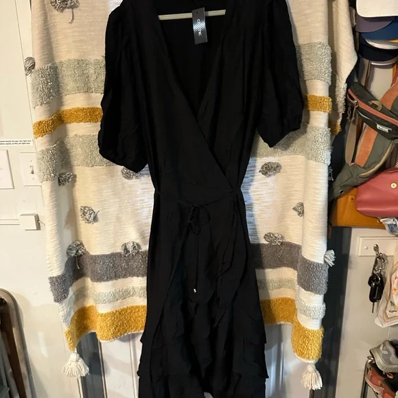 City Chic Bea Dress - Black - Sz 18 - Picture 9 of 11